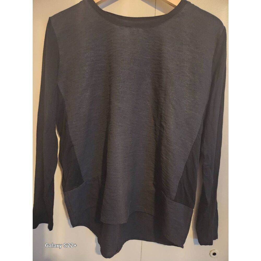 T10 Cubism black blouse